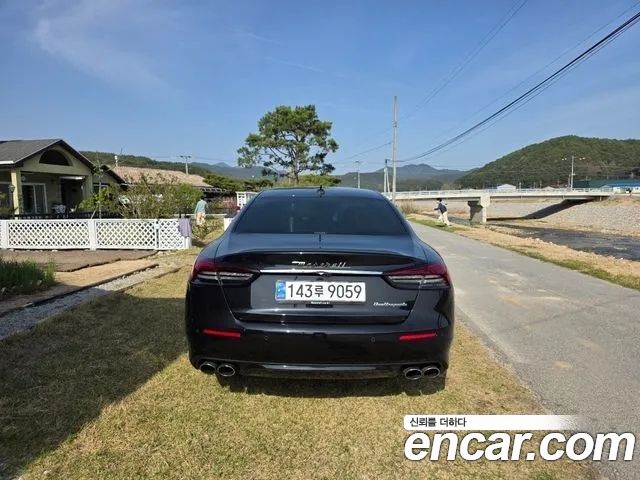 Maserati Quattroporte из Кореи Encar