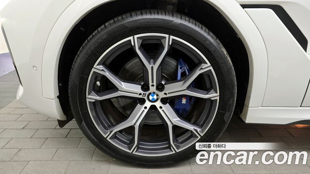 BMW X6 xDrive40i M Sport — пробег 125 559 км — фото 5 из 5