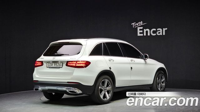 Mercedes-Benz GLC-Class GLC220 d 4MATIC Premium — пробег 65 969 км — фото 2 из 5