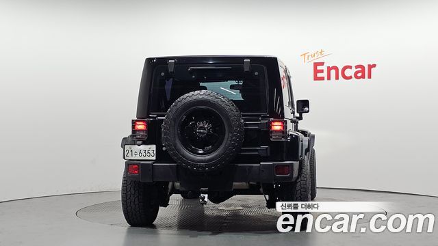 Jeep Wrangler 3.6 Sahara 4Door — пробег 83 766 км — фото 4 из 5
