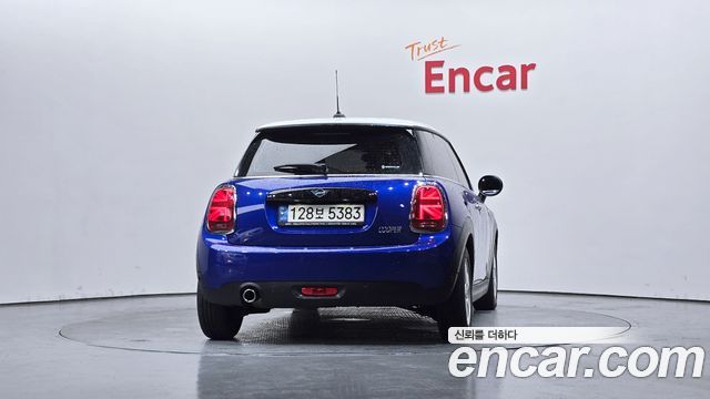 Mini Cooper Standard Third Generation — пробег 68 045 км — фото 4 из 5