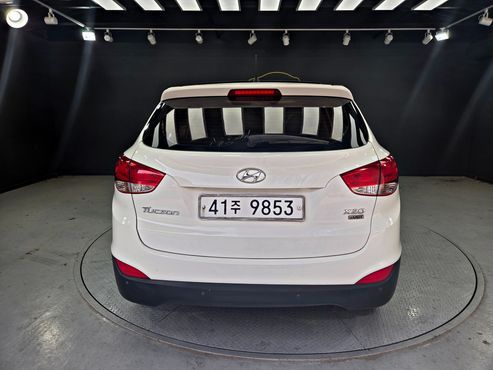 Hyundai Tucson Diesel 2WD X20 Luxury — пробег 273 174 км — фото 4 из 5