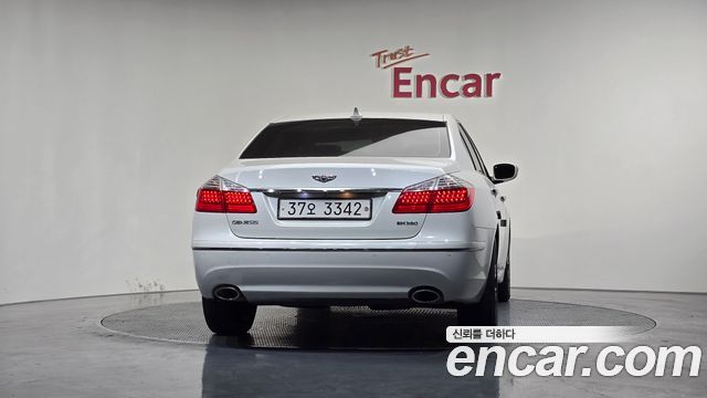 Hyundai Genesis из Кореи Encar