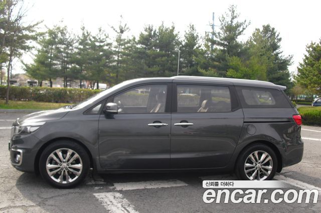 Kia Carnival из Кореи Encar
