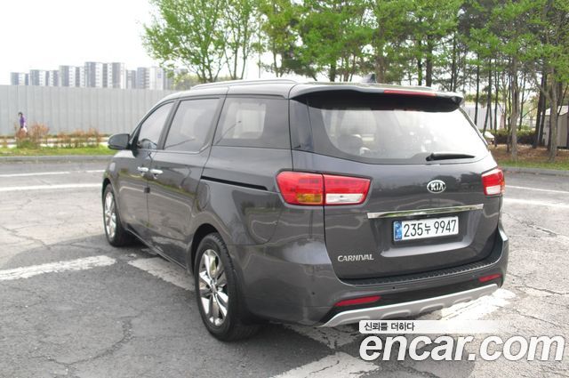 Kia Carnival из Кореи Encar