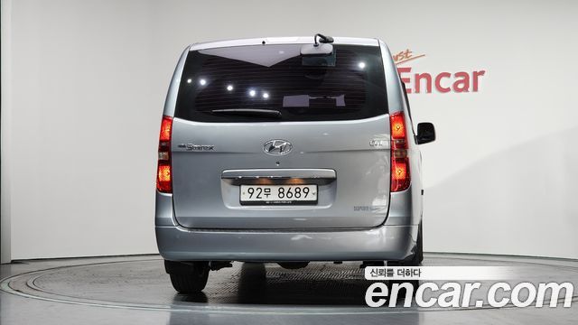 Hyundai Starex 5-Seater VAN CVX Deluxe — пробег 93 207 км — фото 4 из 5