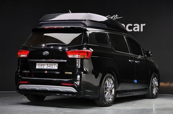 Kia Carnival 7-seater Hi-limousine President — пробег 99 933 км — фото 2 из 5