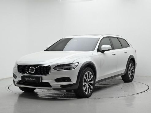 Volvo V90 B5 Ultimate AWD — пробег 14 074 км — фото 1 из 5