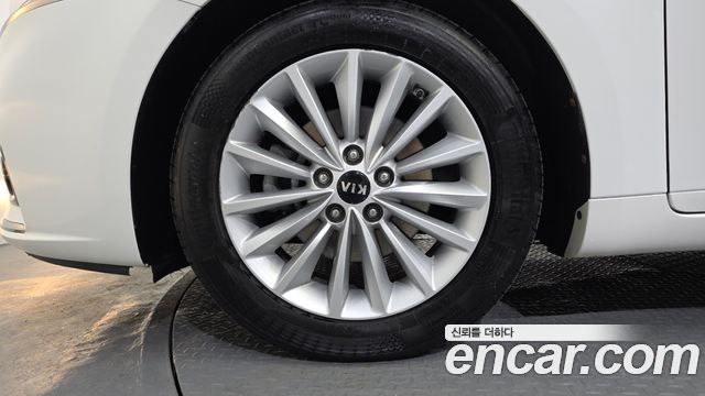 Kia K7 из Кореи Encar