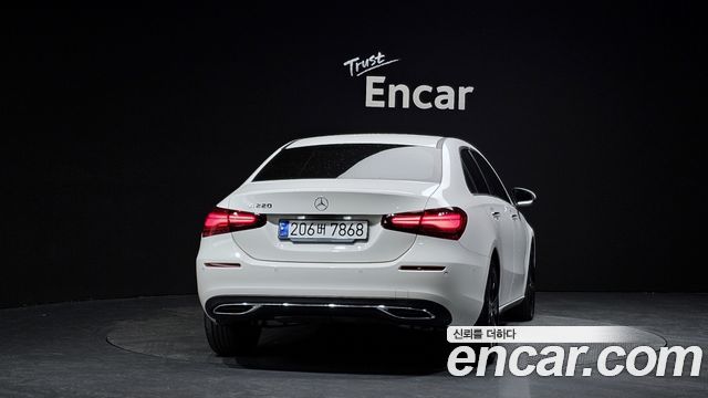 Mercedes-Benz A-Class из Кореи Encar
