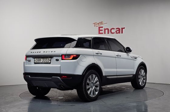 Land Rover Range Rover Evoque 2.0 TD4 HSE — пробег 117 916 км — фото 2 из 5