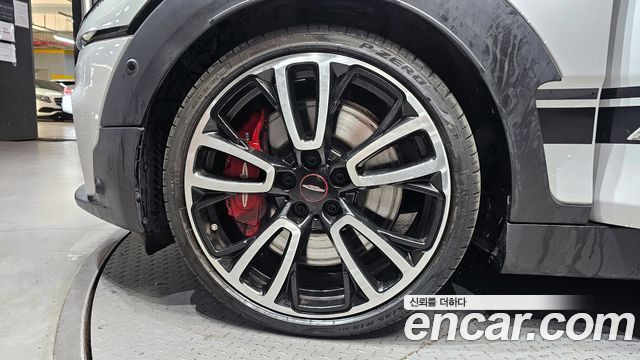 Mini Clubman JCW 2nd Gen — пробег 37 739 км — фото 5 из 5