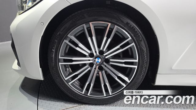 BMW 3-Series из Кореи Encar