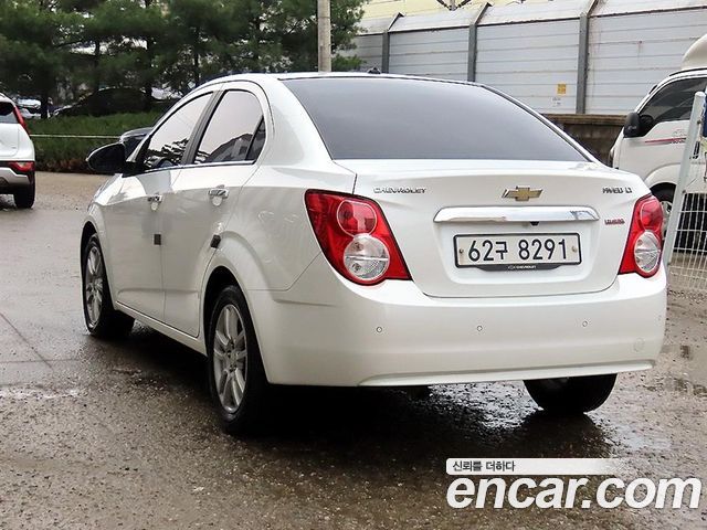 Chevrolet (Daewoo) Aveo 1.4 Turbo LT hi-deluxe — пробег 66 915 км — фото 3 из 5