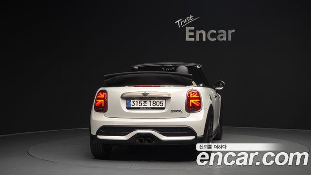 Mini Cooper Convertible Resolute Edition 3rd Gen — пробег 65 421 км — фото 4 из 5