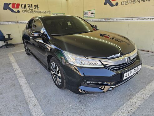 Honda Accord 2.0 Hybrid 9th — пробег 127 875 км — фото 2 из 5