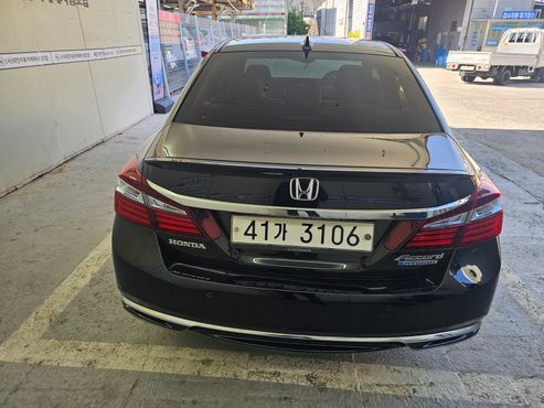 Honda Accord 2.0 Hybrid 9th — пробег 127 875 км — фото 4 из 5