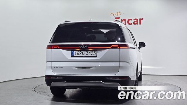 Kia Carnival 7-Seater Signature — пробег 88 632 км — фото 4 из 5