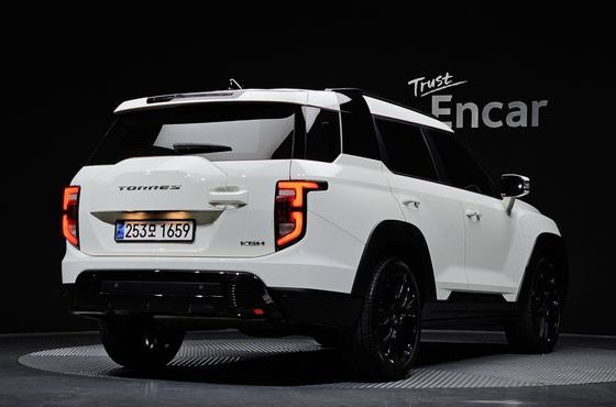 Ssangyong Torres Gasoline 1.5 2WD Black Edition — пробег 27 892 км — фото 2 из 5