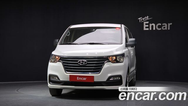 Hyundai Starex Urban 9-Seater Premium — пробег 60 286 км — фото 3 из 5