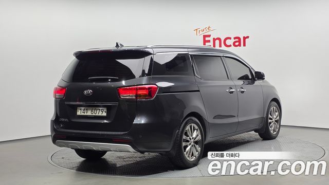 Kia Carnival 9-seater Prestige — пробег 187 270 км — фото 2 из 5