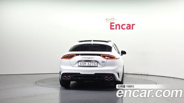 Kia Stinger из Кореи Encar