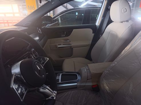 Mercedes-Benz EQA EQA250 Progressive — пробег 9 км — фото 3 из 4