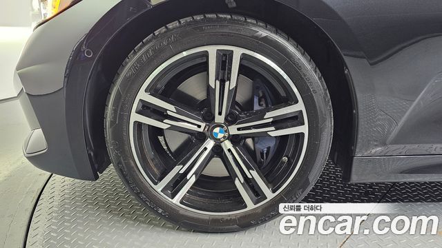 BMW 3-Series 320i M Sport — пробег 18 040 км — фото 5 из 5