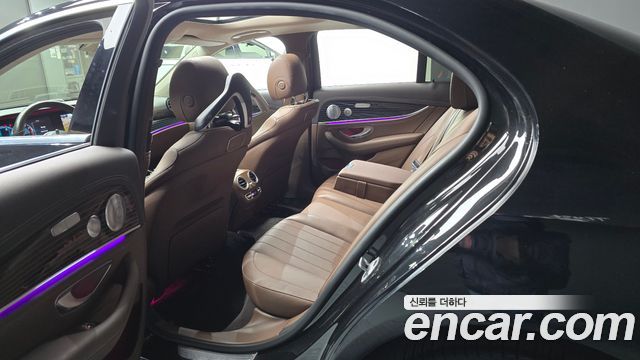Mercedes-Benz E-Class из Кореи Encar