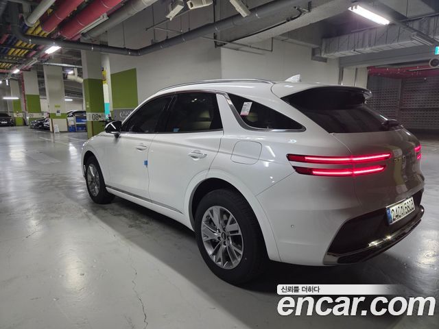 Genesis GV70 2.5T Gasoline 2WD — пробег 300 км — фото 5 из 5