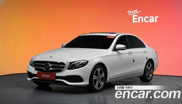 Mercedes-Benz E-Class E300 4MATIC AV Intelligent Drive — пробег 63 947 км — фото 1 из 5