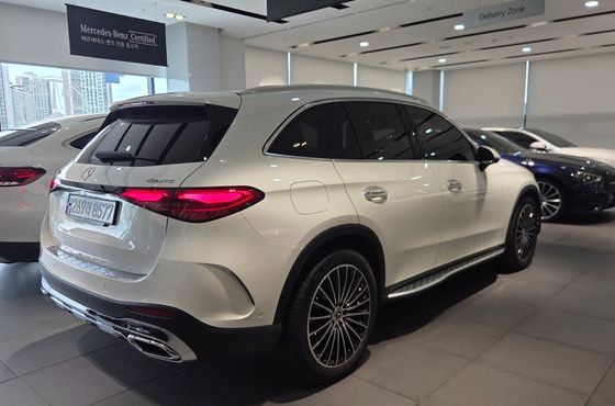 Mercedes-Benz GLC-Class GLC300 4MATIC AMG Line — пробег 9 650 км — фото 4 из 5
