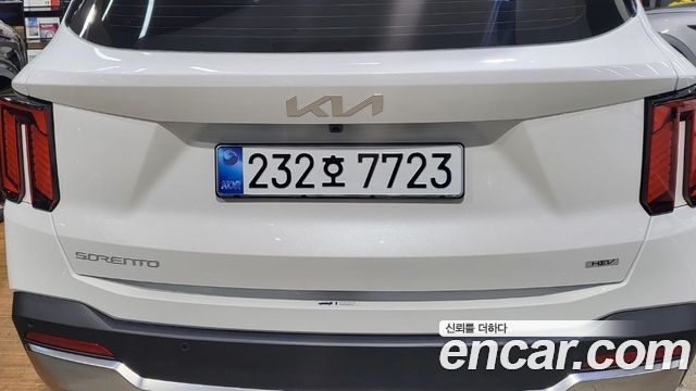 Kia Sorento HEV 1.6 2WD Signature — пробег 5 700 км — фото 3 из 5