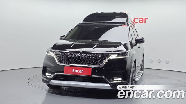 Kia Carnival 7-Seater Hi-Limousine Signature — пробег 72 007 км — фото 3 из 5