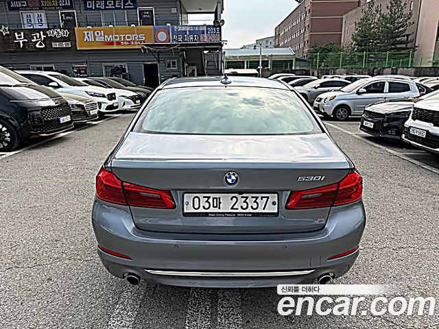 BMW 5-Series 530i Luxury Plus — пробег 101 689 км — фото 4 из 5