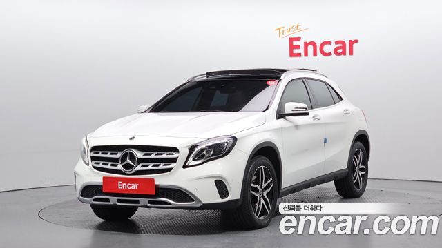 Mercedes-Benz GLA-Class GLA220 Premium — пробег 87 525 км — фото 1 из 5