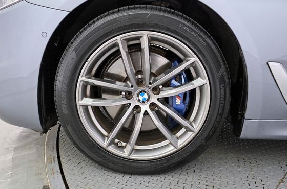 BMW 5-Series 530i M Sport Package Plus — пробег 137 880 км — фото 5 из 5
