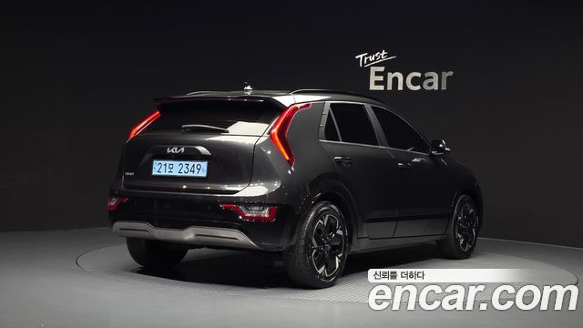 Kia Niro Earth — пробег 79 200 км — фото 2 из 5