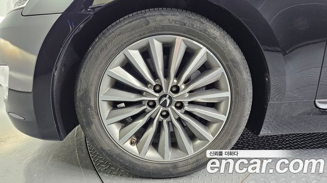 Hyundai Equus из Кореи Encar