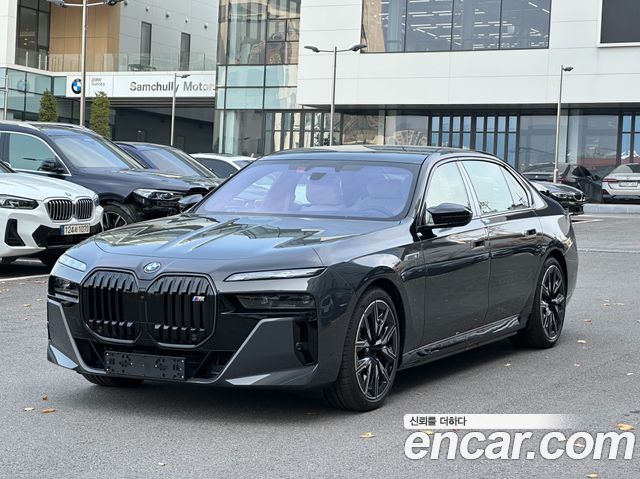 BMW i7 из Кореи Encar