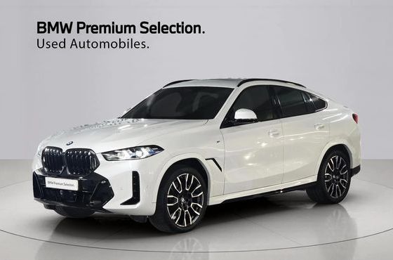 BMW X6 xDrive40i M Sport — пробег 29 750 км — фото 1 из 5