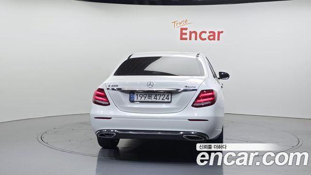 Mercedes-Benz E-Class из Кореи Encar