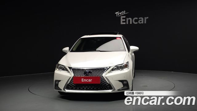 Lexus CT200h из Кореи Encar