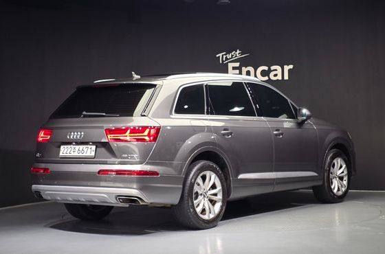 Audi Q7 45 TFSI Quattro — пробег 127 121 км — фото 2 из 5