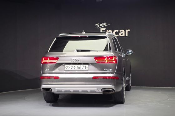 Audi Q7 45 TFSI Quattro — пробег 127 121 км — фото 4 из 5