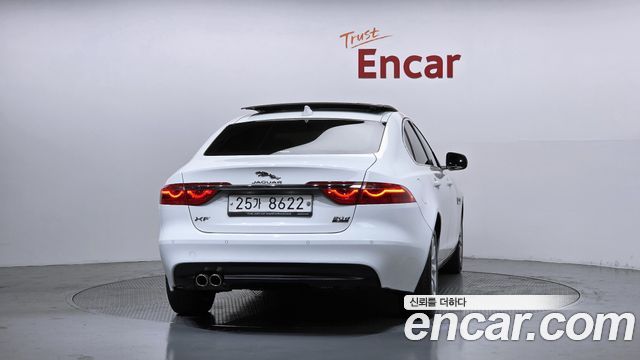 Jaguar XF из Кореи Encar