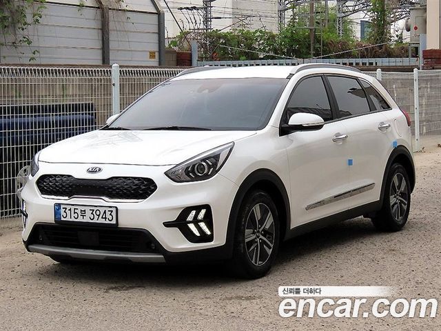 Kia Niro 1.6 HEV Prestige — пробег 59 895 км — фото 2 из 5