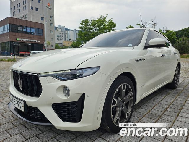 Maserati Levante 3.0 AWD GranSport — пробег 158 070 км — фото 2 из 5