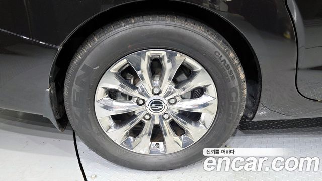 Ssangyong KORANDO 4WD Chateau 9-seater High-roof — пробег 48 028 км — фото 5 из 5