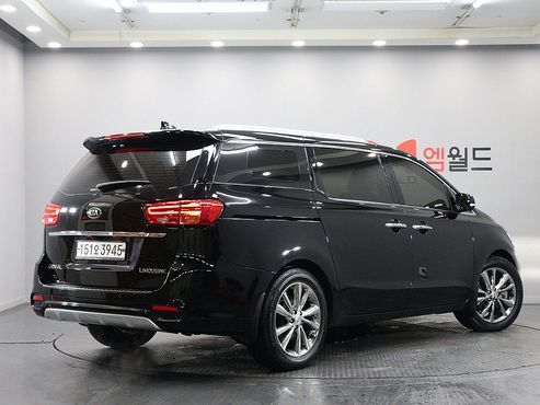 Kia Carnival Gasoline 7-Seater Limousine President — пробег 138 425 км — фото 3 из 5